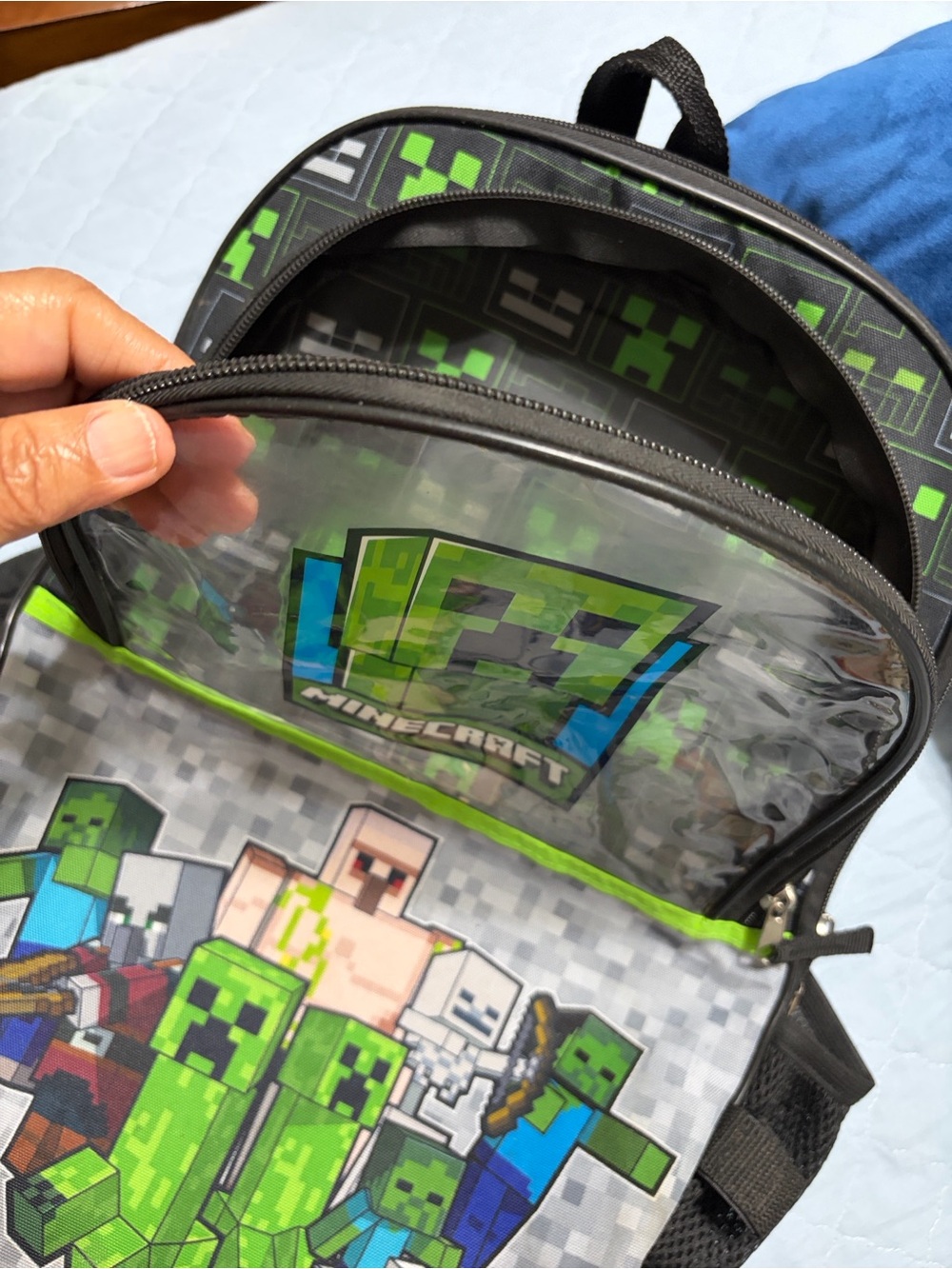MineCraft Backpack PreOwned shows wear but ready for back to school - Picture 5 of 10